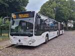 citaro-c2-g-4-tuerer/849383/vhh-1926-mb-citaro-c2-g VHH 1926, MB Citaro C2 G mit der Werbung : VHH Wir fahren Sie. als 333 nach Bitte nicht Einsteigen (Trittau Alter Bahnhof) 17.07.2023